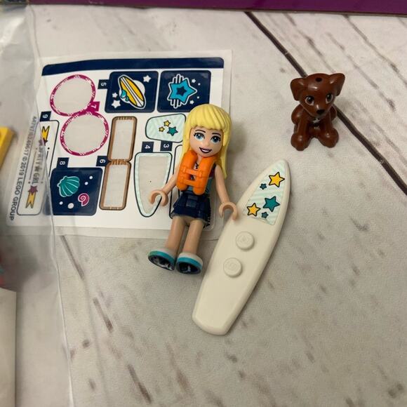 Lego Friends Stephanie’s Buggy & Trailer - Picture 4 of 6